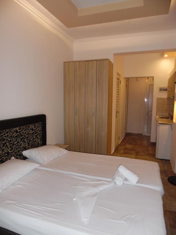 Fernando Hotel Ofrínion Exterior foto